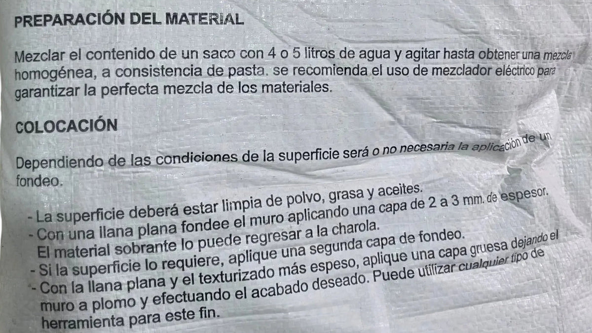 Preparación y colocación impresas en el saco de Estuco Rinotex de 20 kg